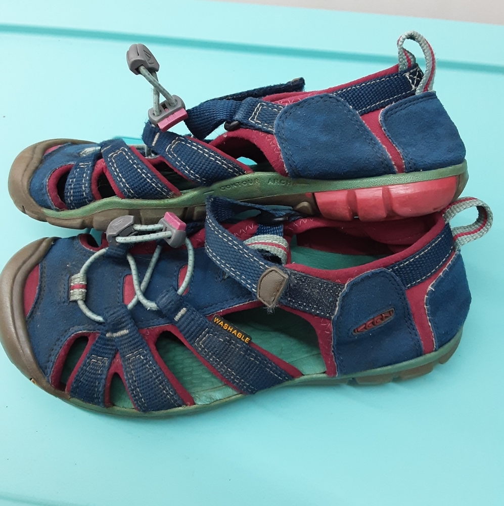 Keen Girls Sandals Shoes Size 2